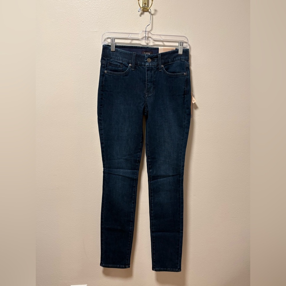 NWT NYDJ waste match lift tuck technology skinny jean shaping casual denim